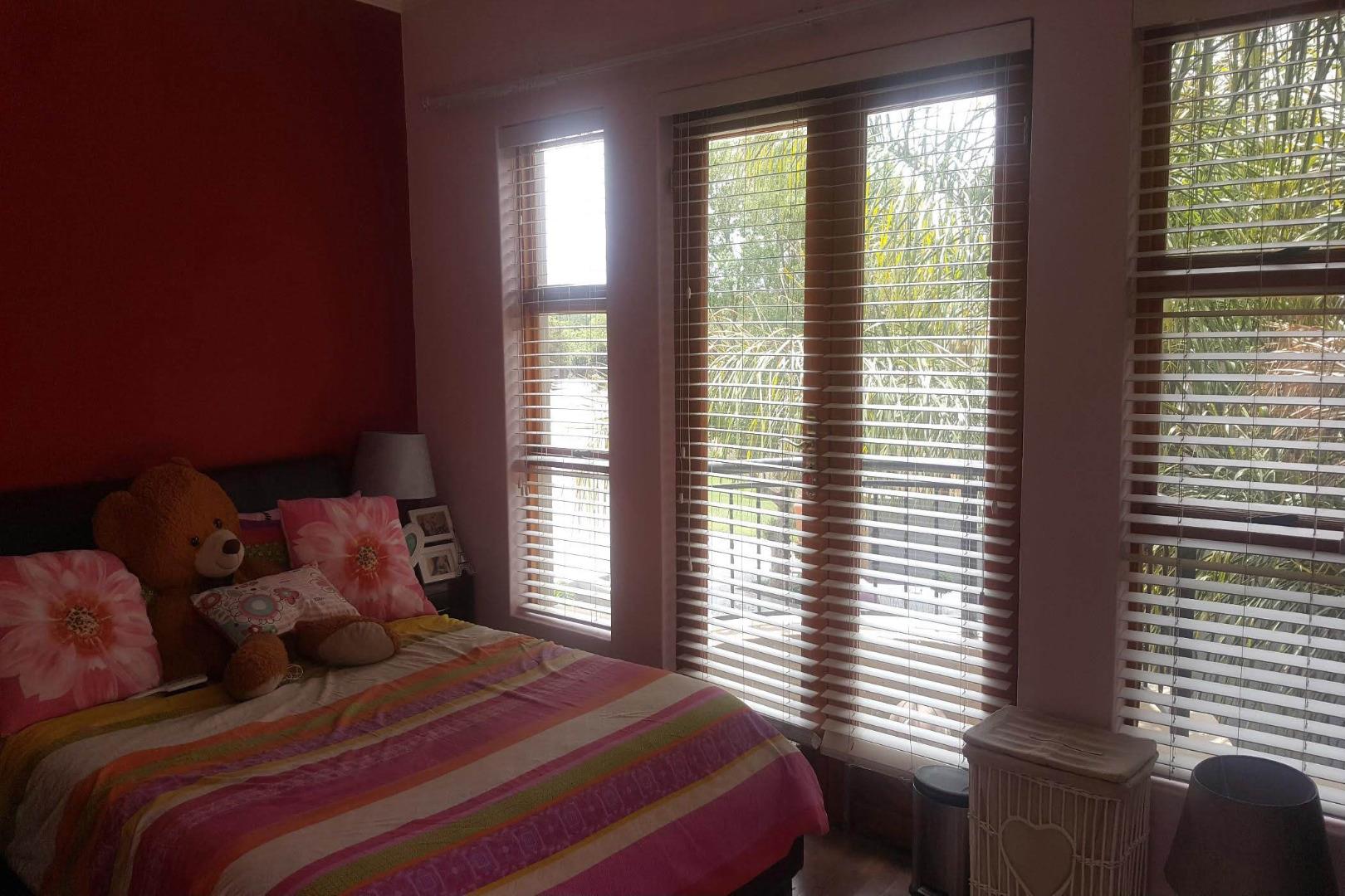 71422_Bedroom2.jpg