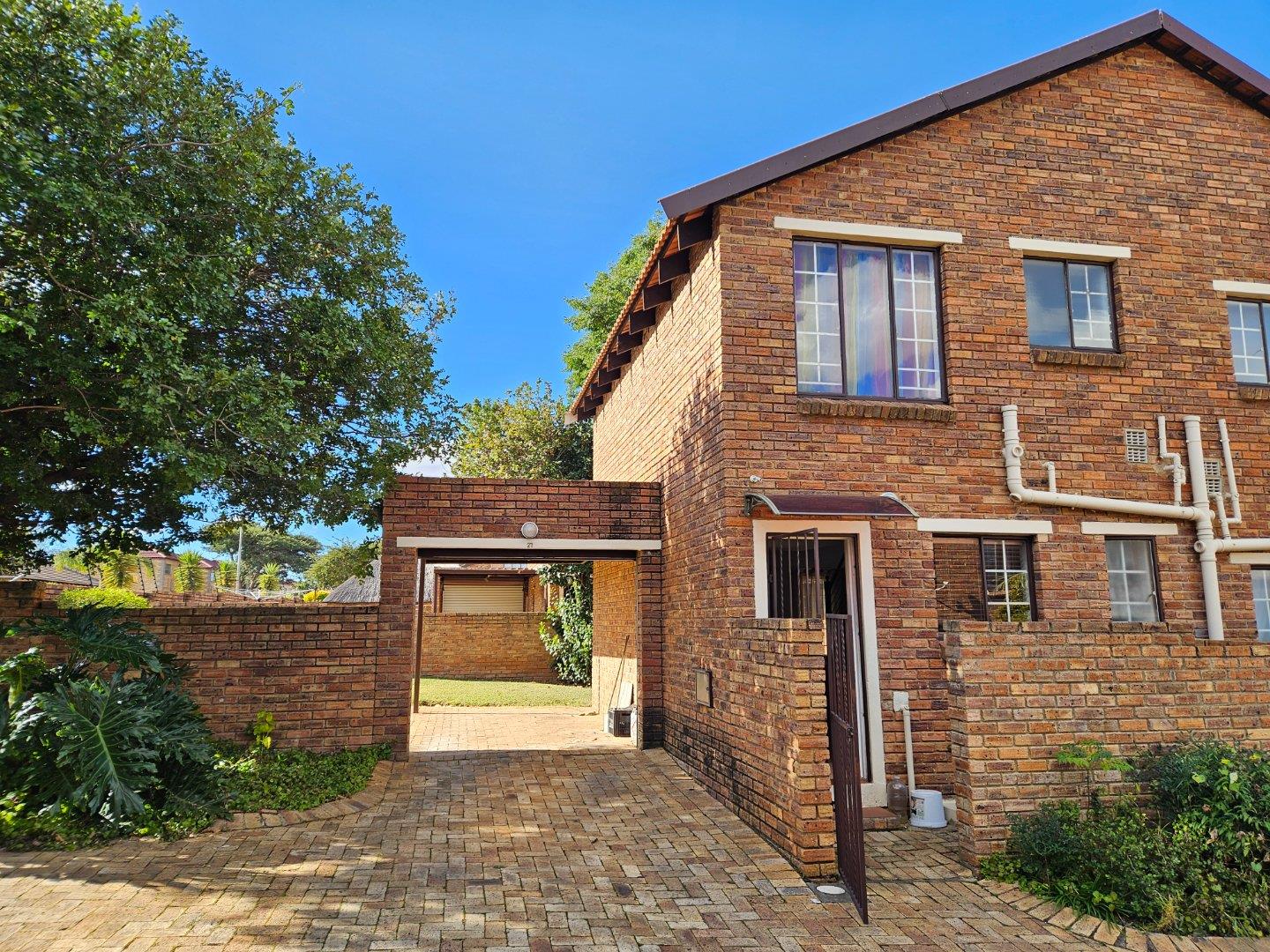 2 Bedroom Townhouse for Sale - Gauteng