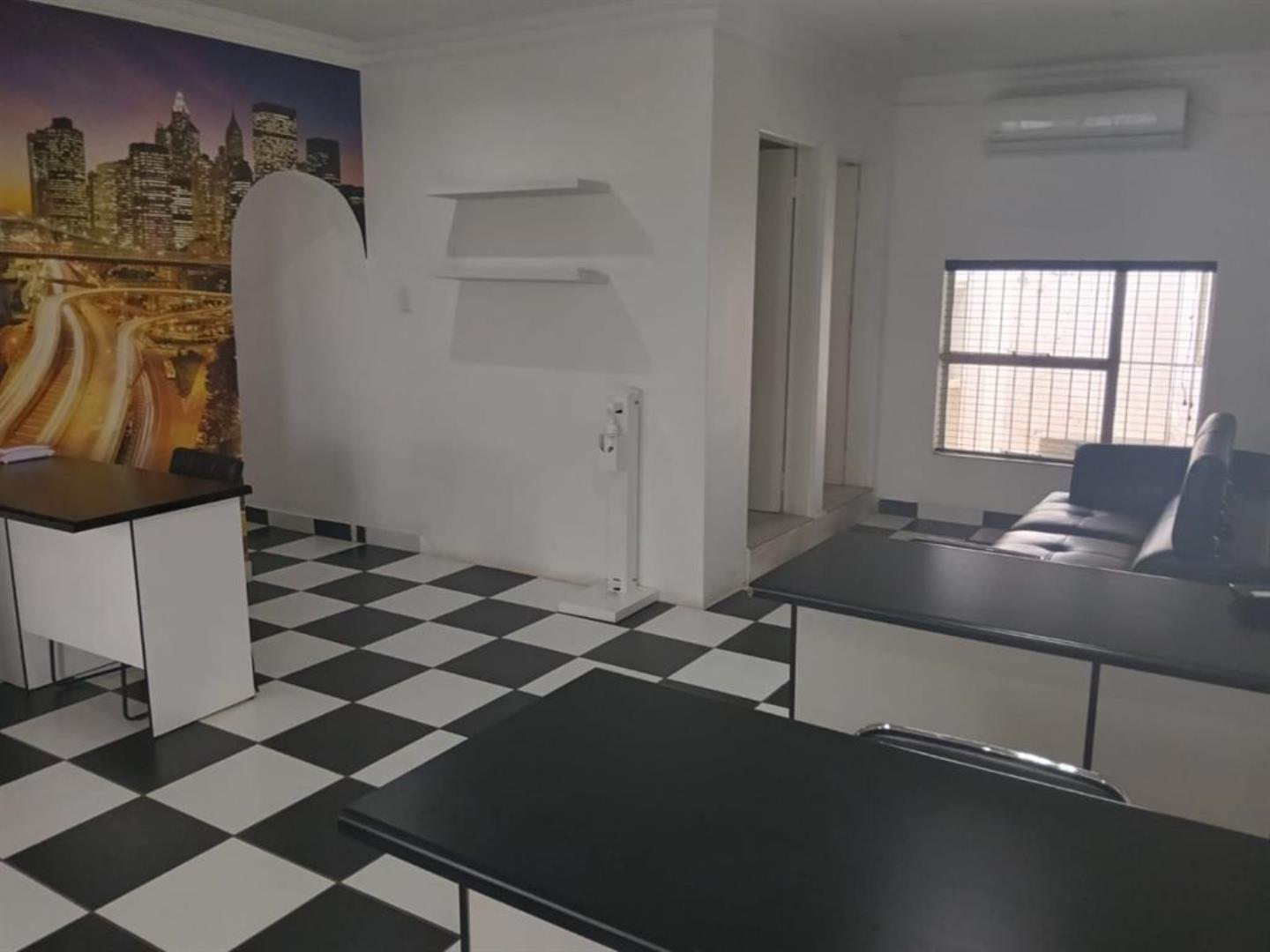 765248_2.jpg