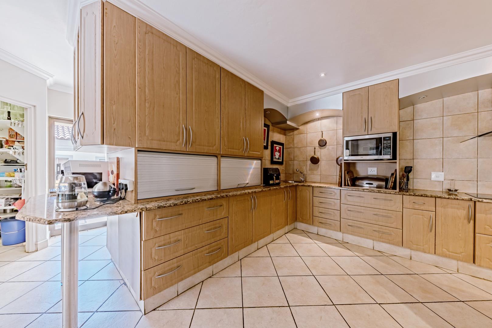 766630_295_Gans_Se_Nes_Street__Featherbrook_Estate_(26).jpg