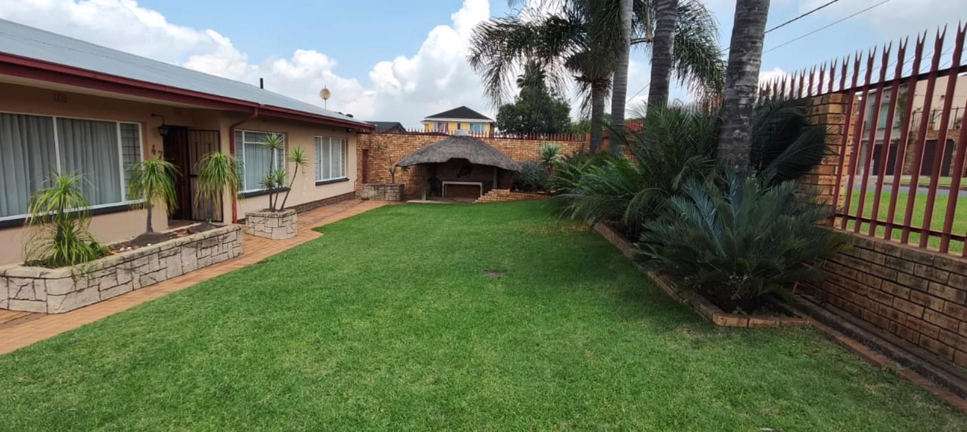 4 Bedroom House for Sale - Gauteng