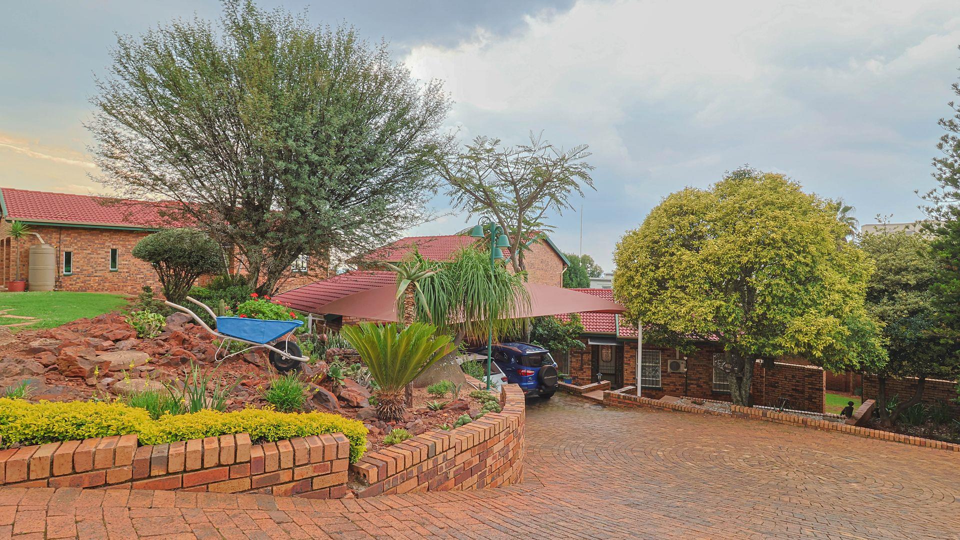 4 Bedroom House for Sale - Gauteng