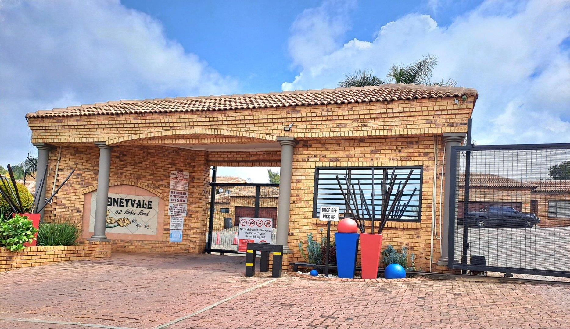 3 Bedroom Apartment for Sale - Gauteng