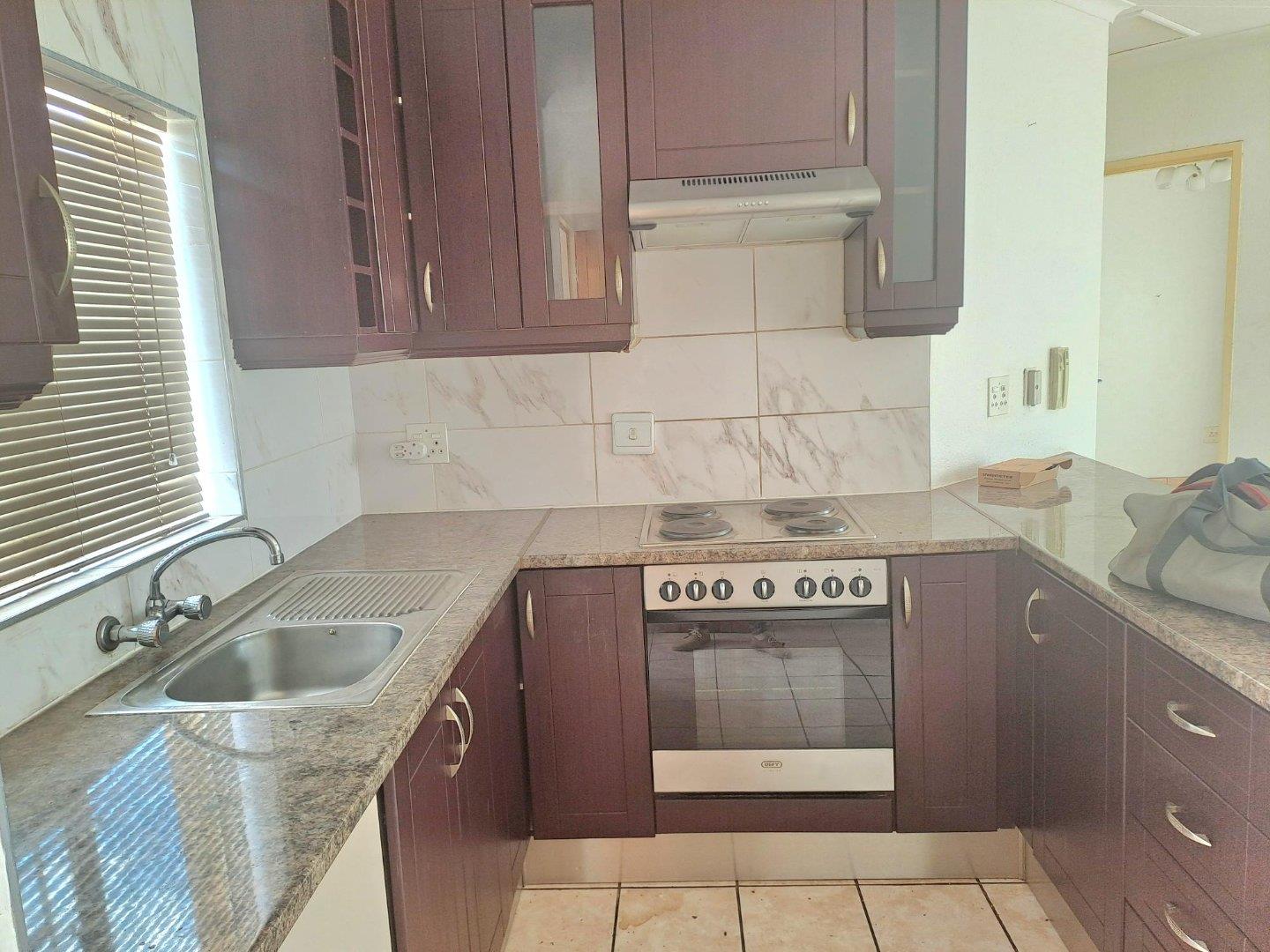 740357_17.jpg