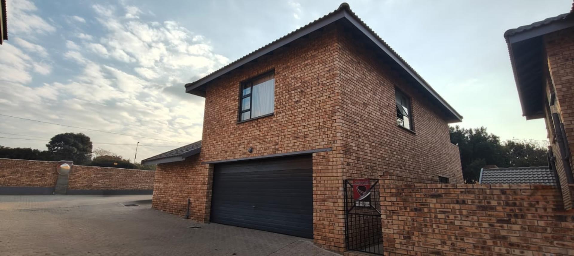 3 Bedroom Townhouse for Sale - Gauteng