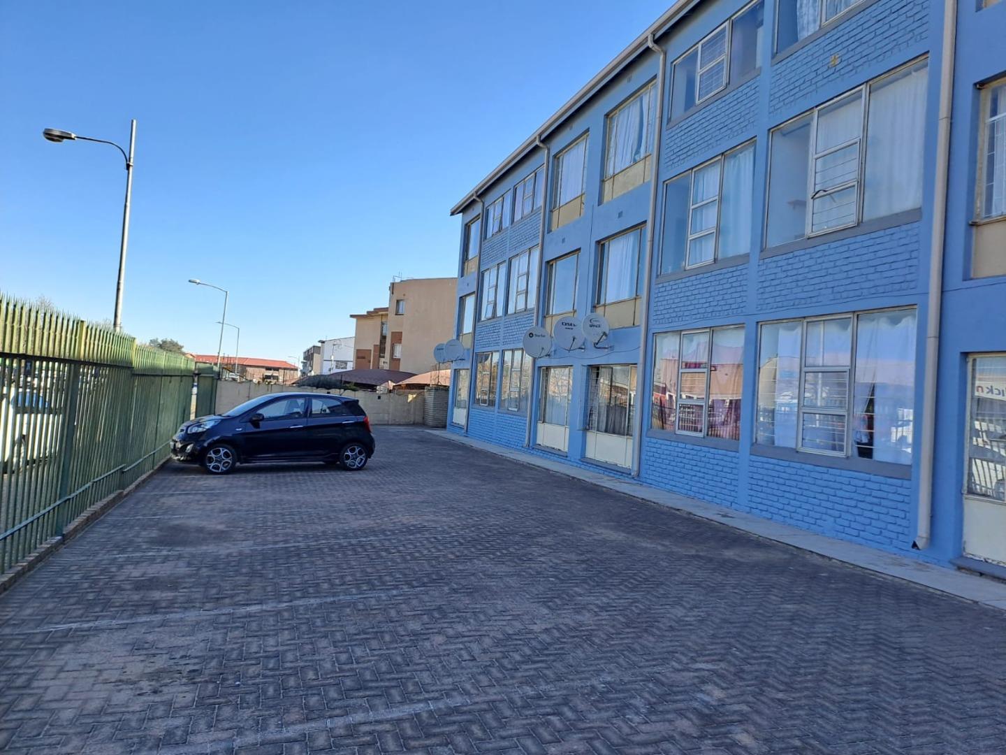 2 Bedroom Apartment for Sale - Gauteng