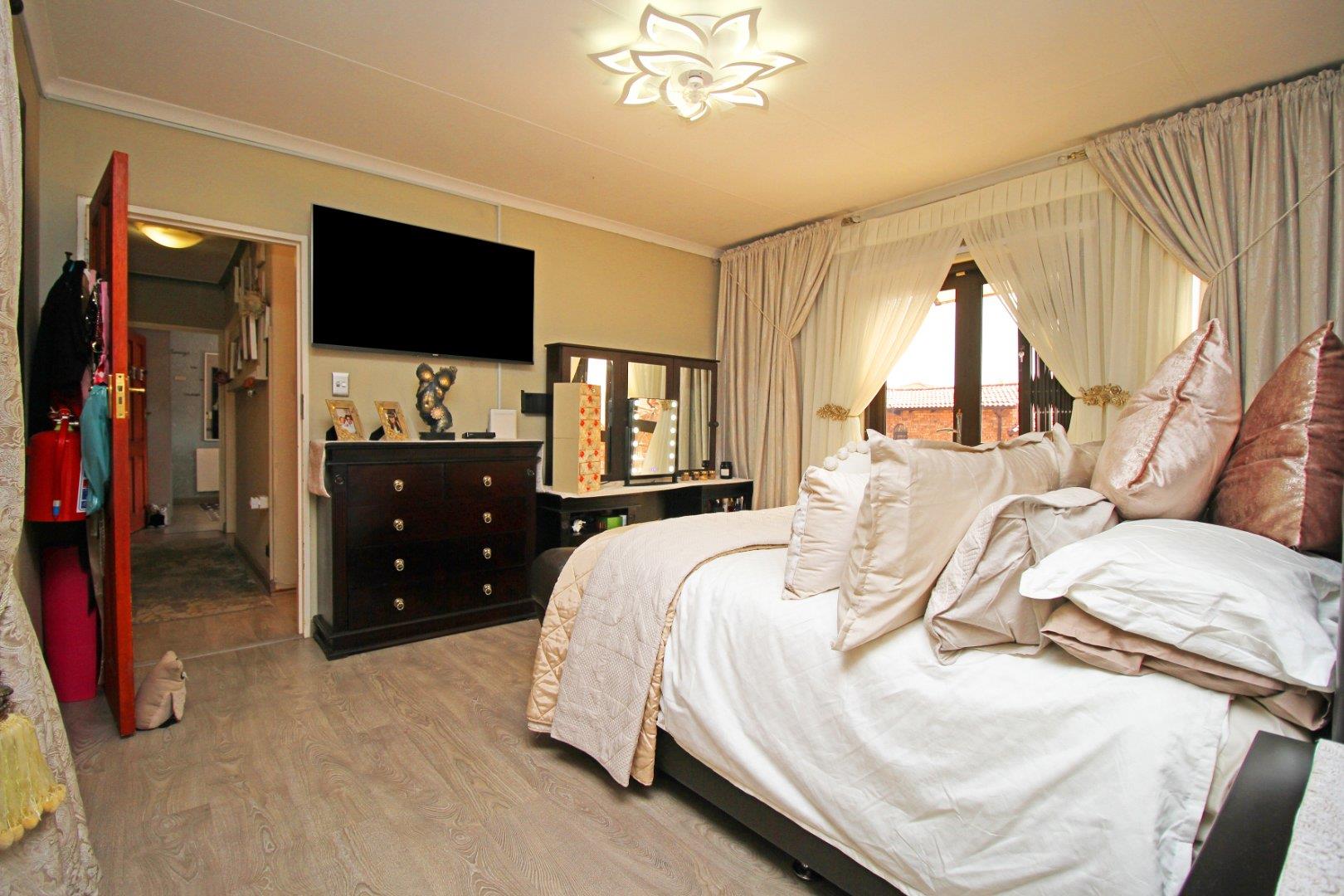755010_36.jpg