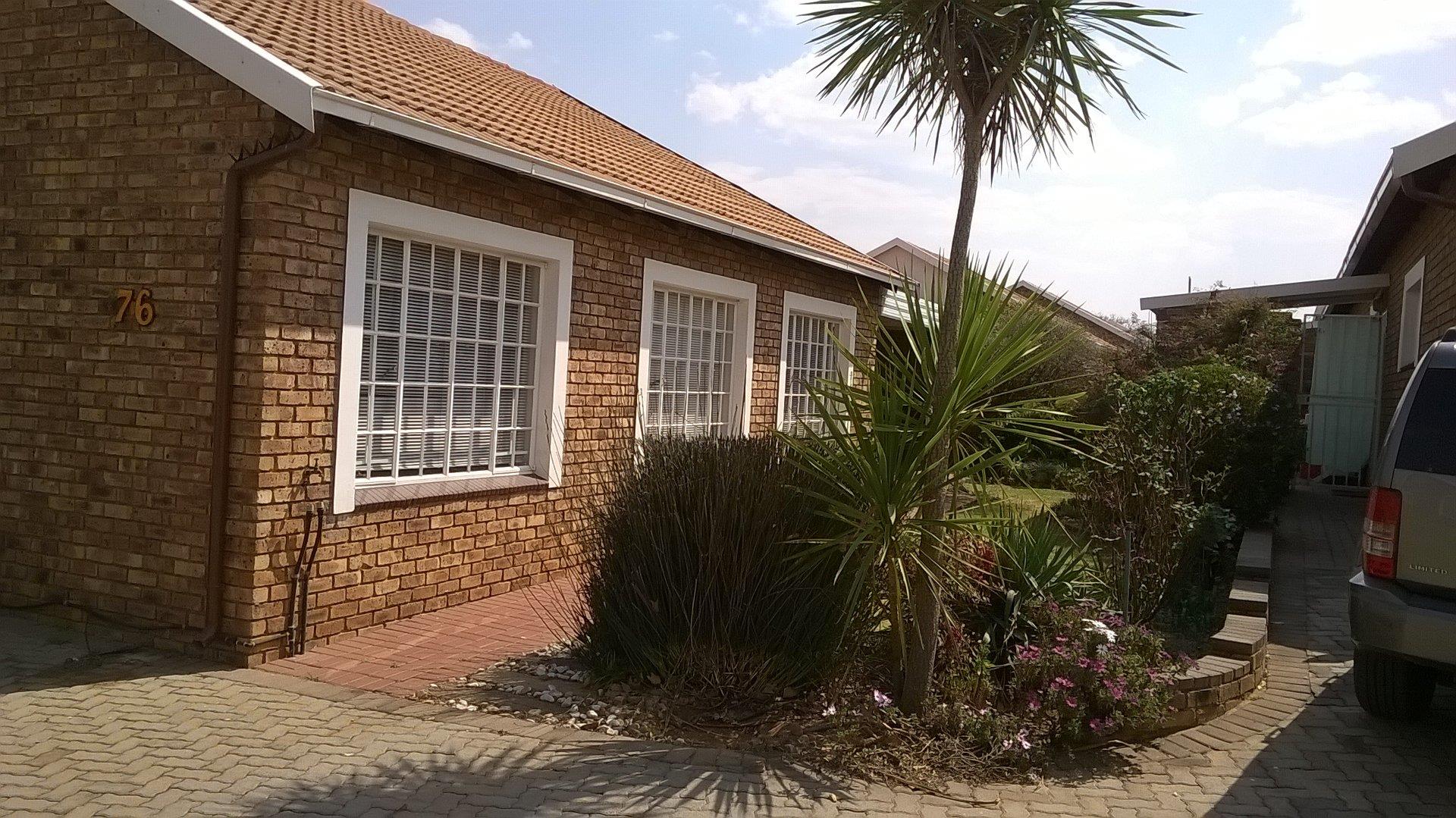 2 Bedroom Retirement Village for Sale - Gauteng