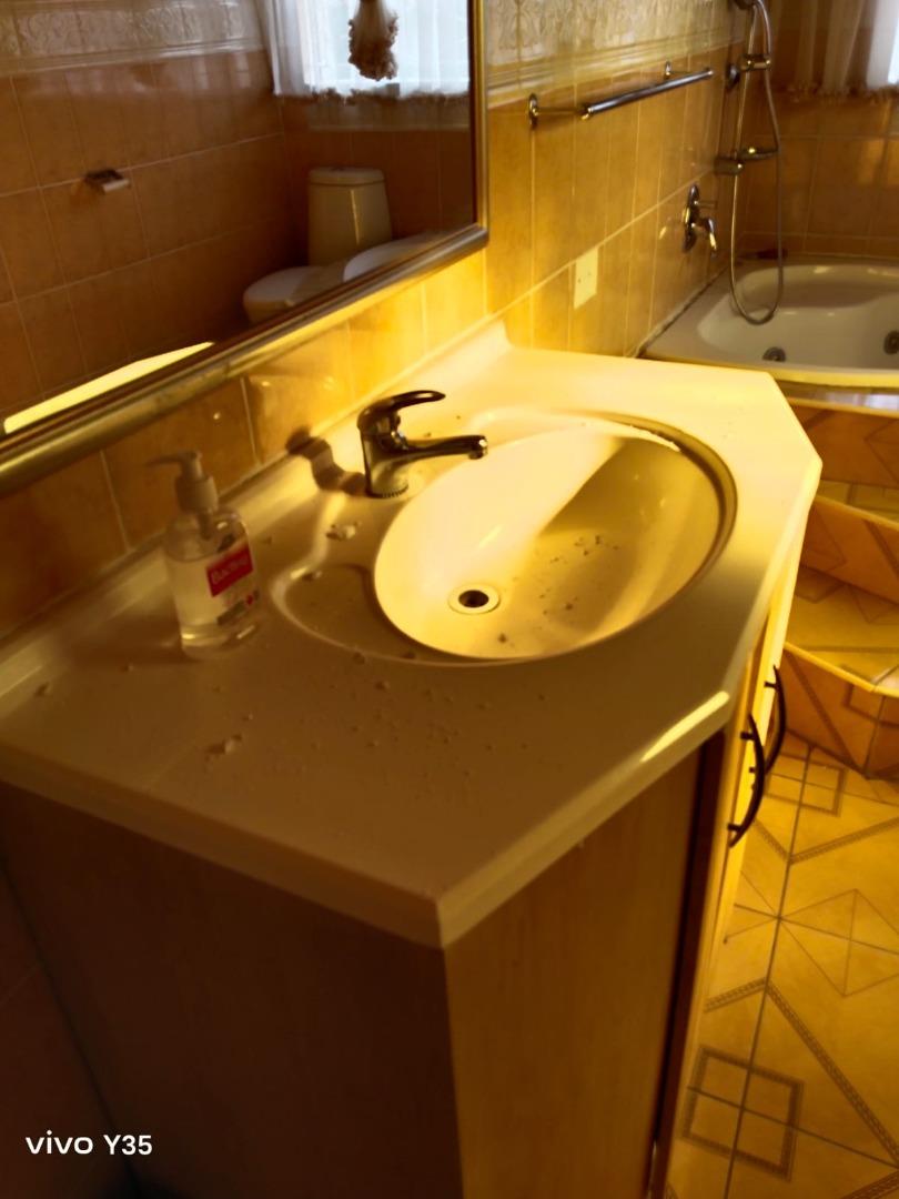 6 Bedroom House for Sale - Gauteng