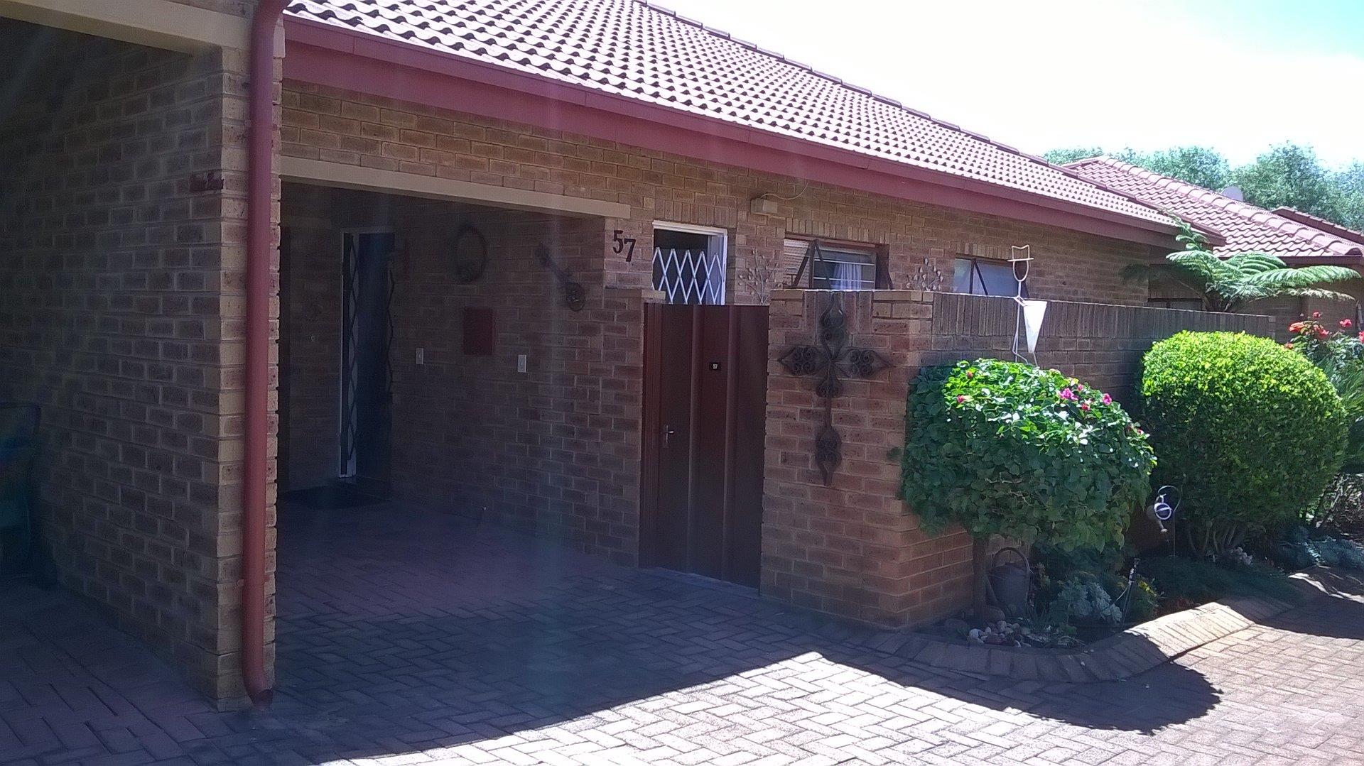 2 Bedroom Retirement Village for Sale - Gauteng