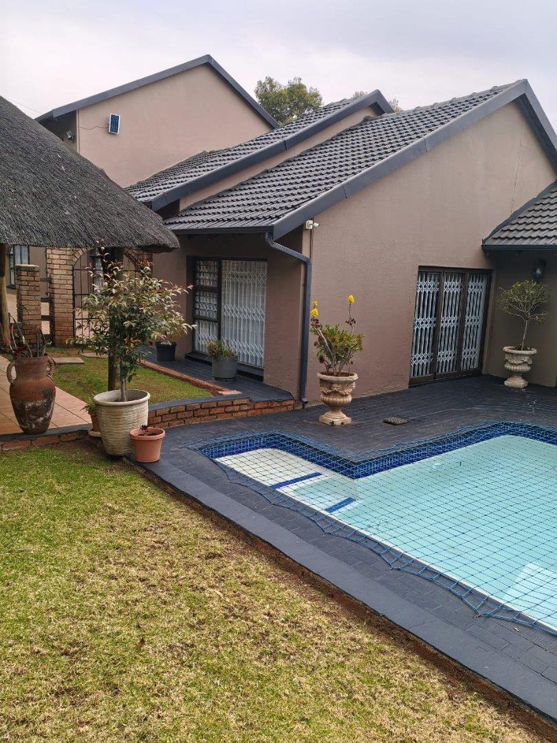 4 Bedroom House for Sale - Gauteng